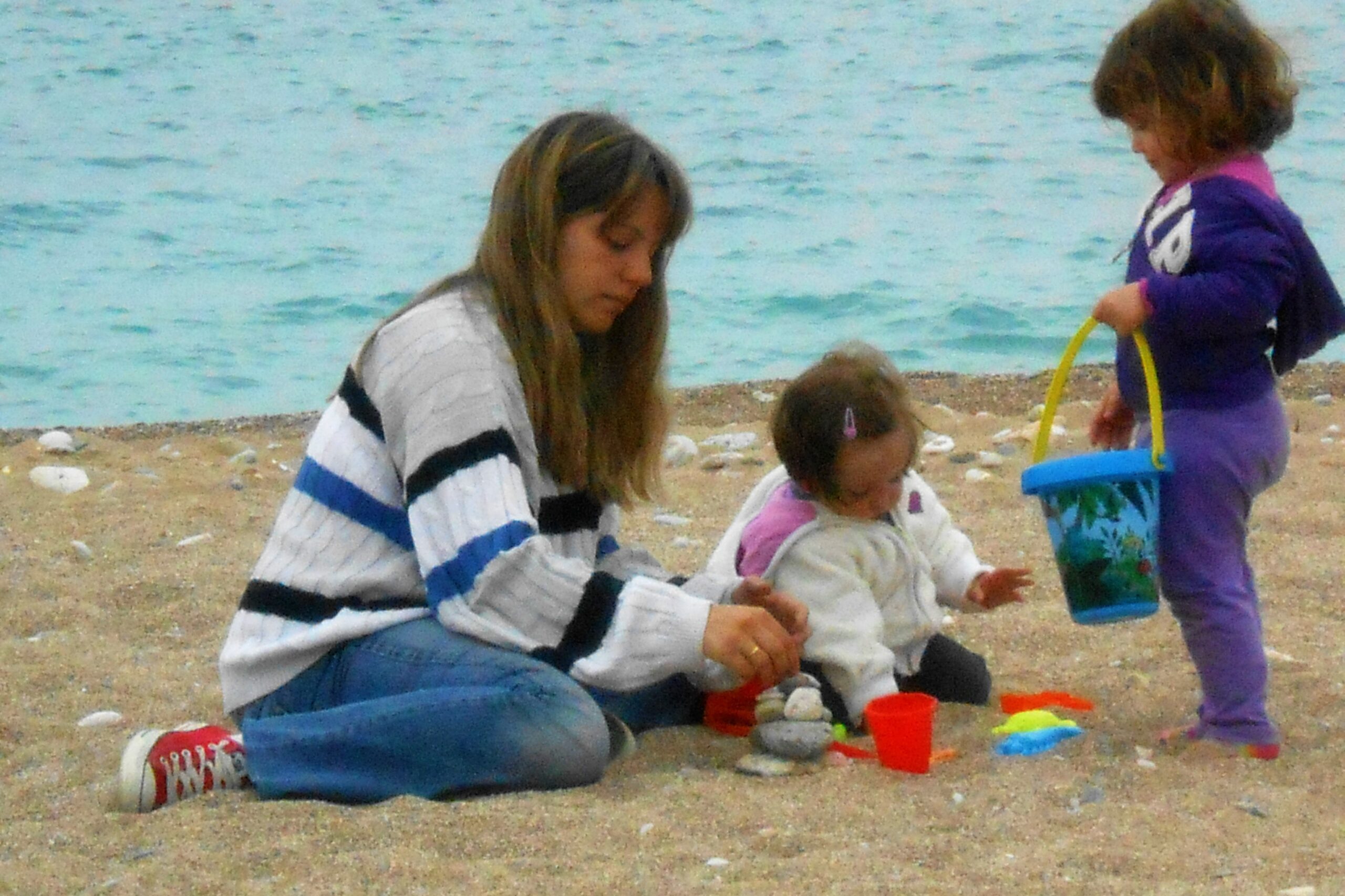 glyfada beach mommy with two daughters