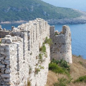 castle navarino beach greece