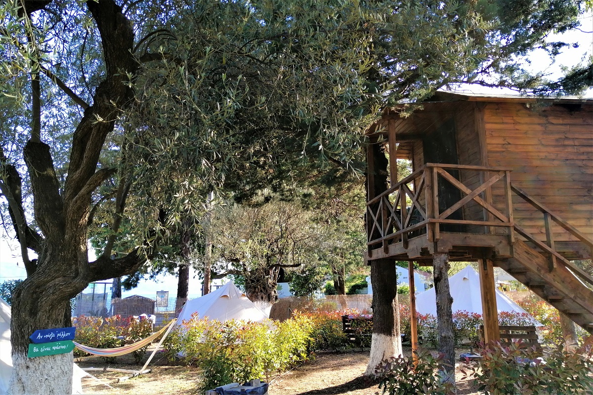 treehouse glamping greece