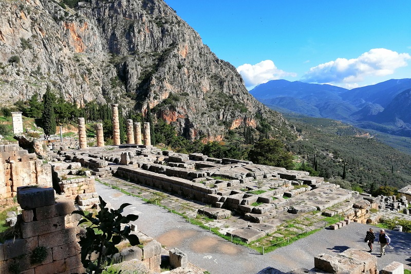 delphi archaeological site