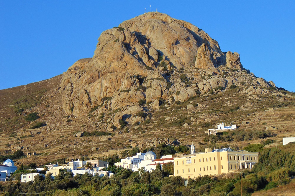 Hiking Tinos Exomvourgo - Mamakita.gr