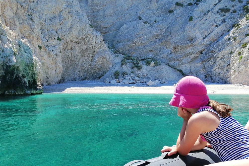 kids beach boat corinthia