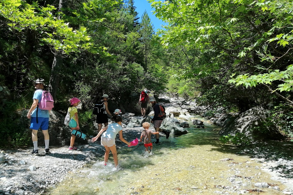 river trekking triple bath kids