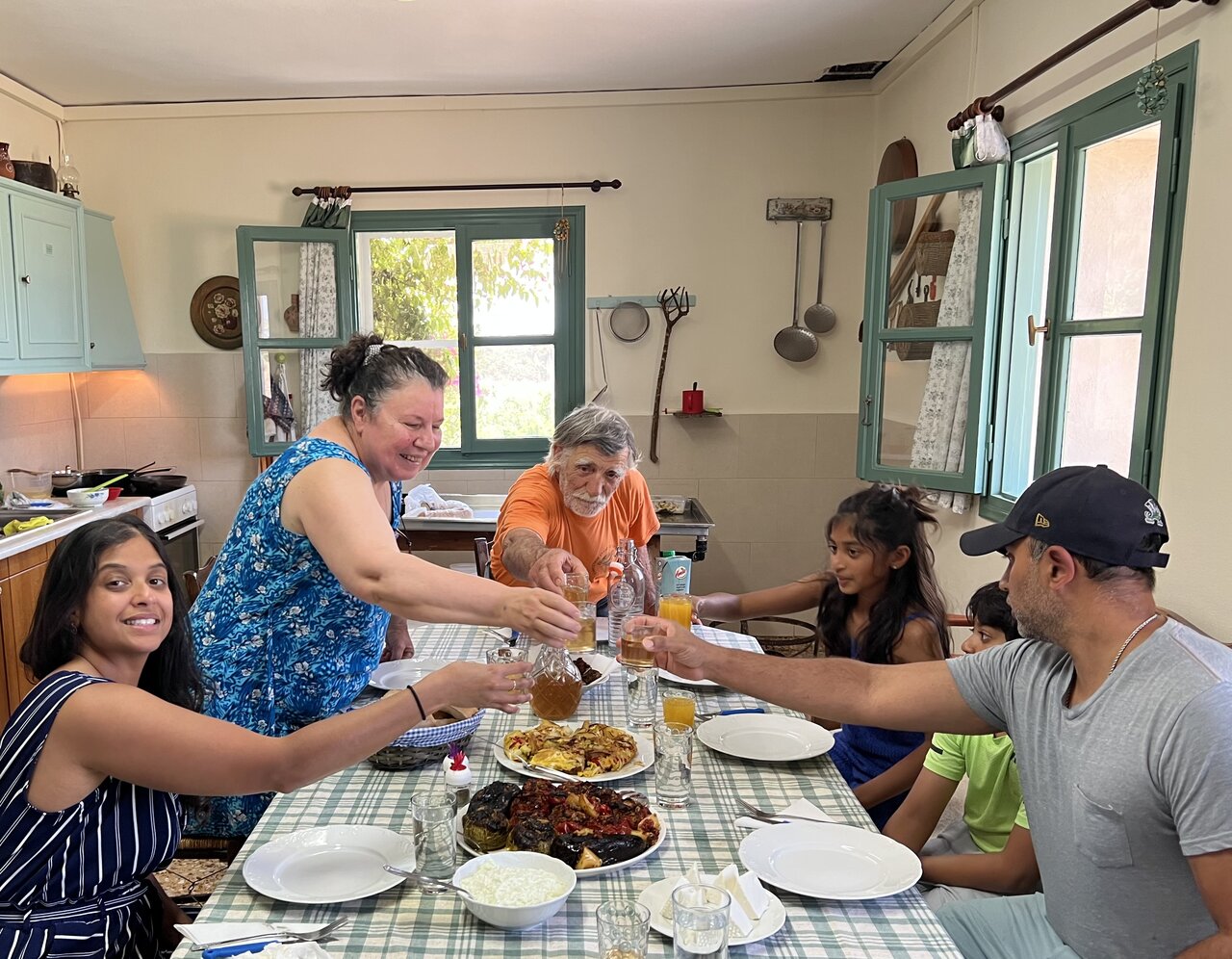 cooking class in Naxos with kids
